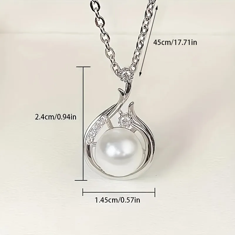 Chic Pearl Pendant Necklace  Perfect Valentines Day Gift