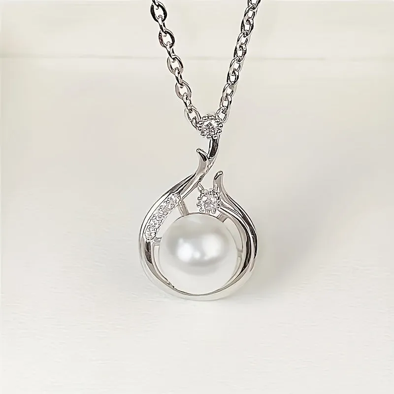 Chic Pearl Pendant Necklace  Perfect Valentines Day Gift
