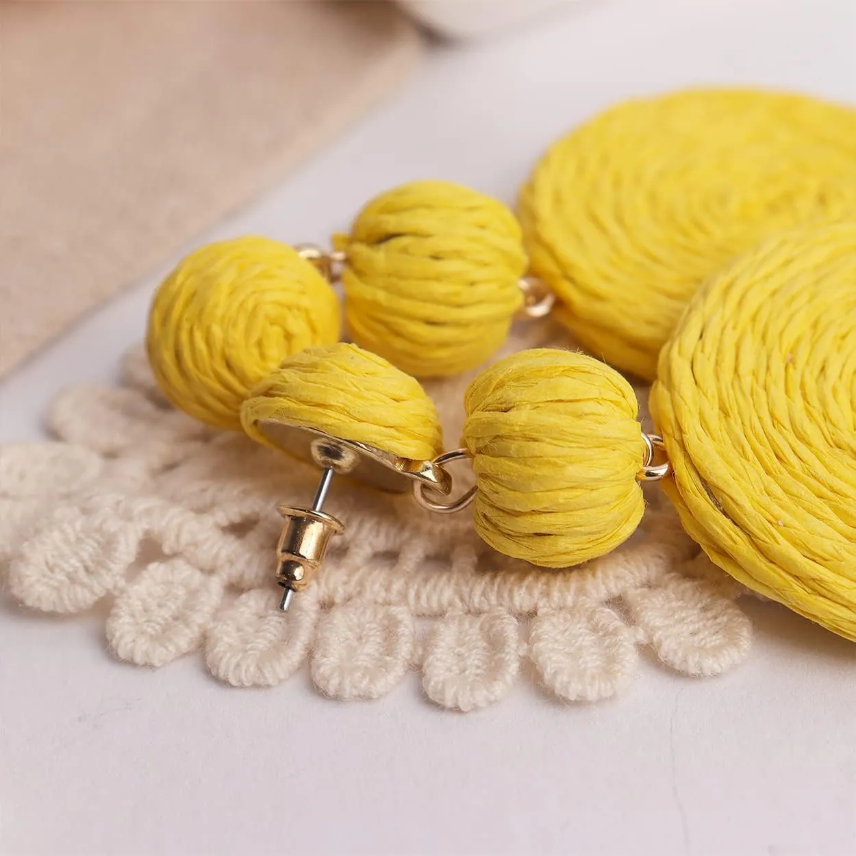 JeanBeau Boho Raffia Ball Round Statement Dangle earrings for Women Teen Large Handmade Lightweight Bohemian Rattan Drop Straw Wrap Earing Dangling Summer Beach Tropical Accessories Jewelry Gift