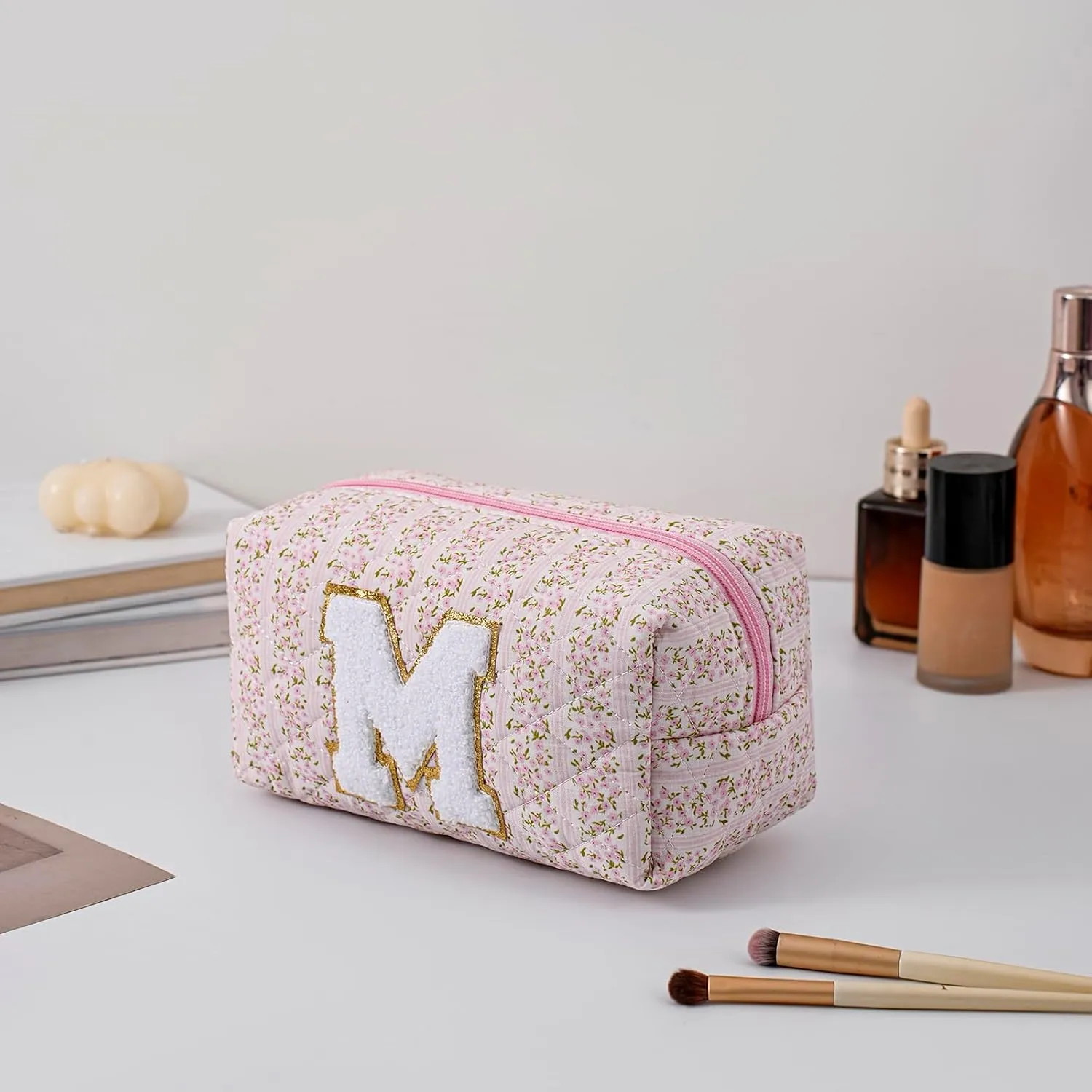JOVAKIT Alphabet Makeup Bag Cosmetic Bag for Women, Christmas Gifts for Girls Age 6-18, Floral Flowers Coquette Travel Toiletry Zipper Make Up Pouch Organizer Trendy Stuff (Pink Floral M)