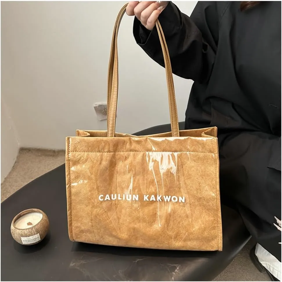 PVC Tote Bag Women Clear Trendy Totes Bags Plastic Carry All Bag Kraft Paper Hobo Shoulder Handbag for Work Travel
