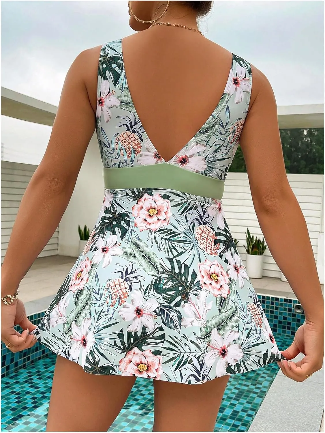 SOLY HUX Tankini Swimsuits for Women Tropical Print V Neck Tops and Shorts Bathing Suits Two Piece Swimsuit