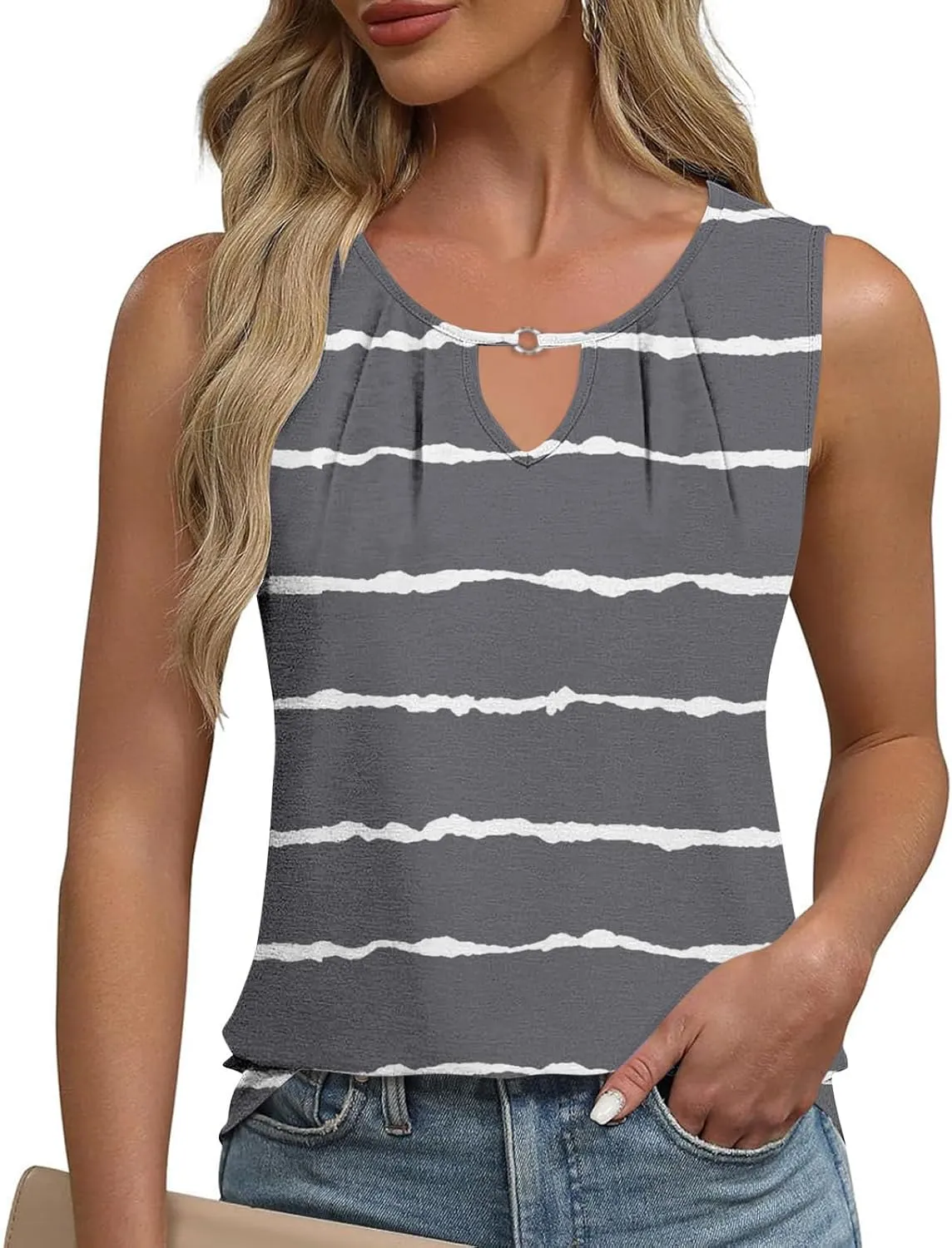 Tank Tops Women Striped Print Sleeveless Blouse Summer Hollow Out V Neck Camisoles Loose Fit Pleated Casual T-Shirt 2025