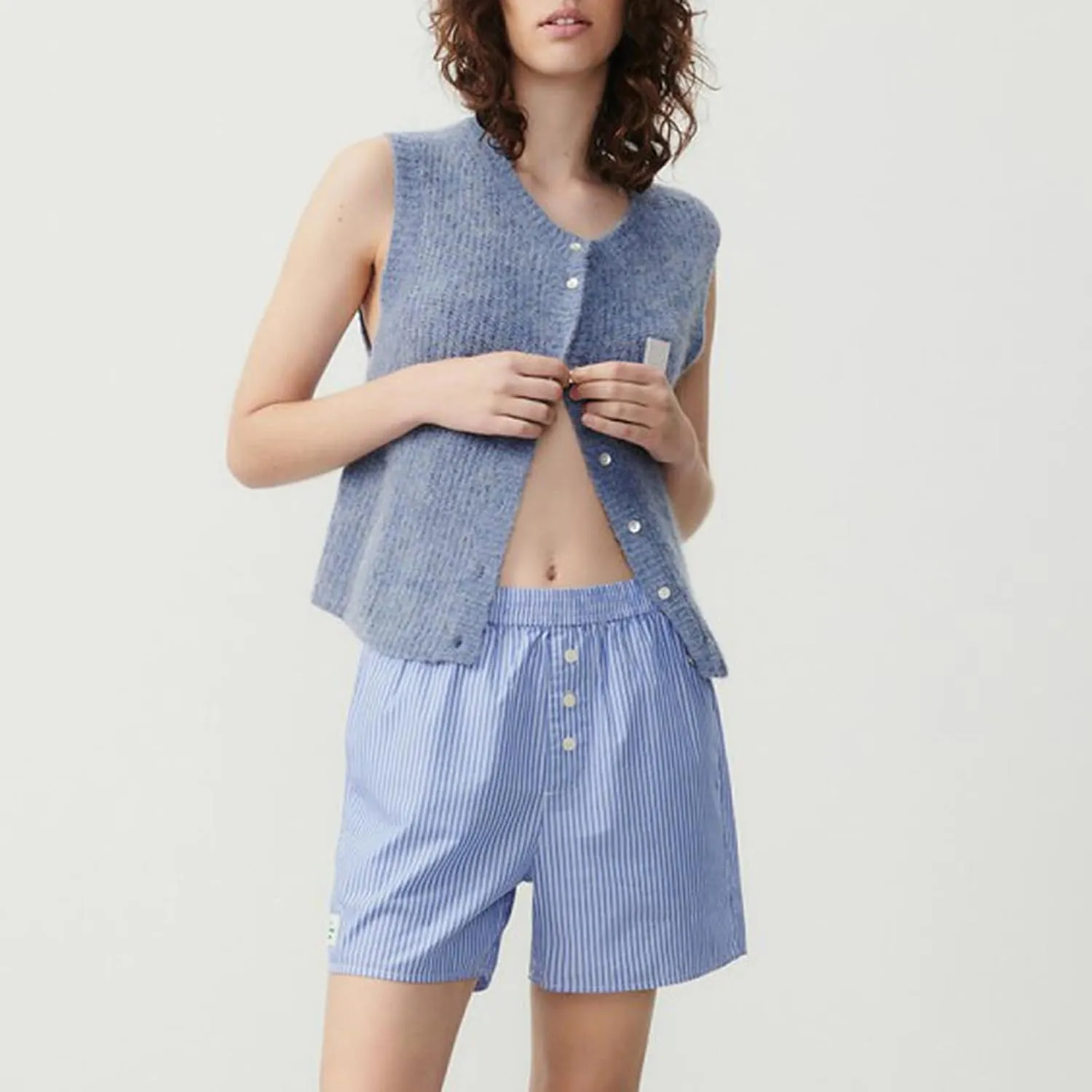 Women Button Down Going Out Trendy Tops Slim Fit Sleeveless Knitted Ribbed Sexy Vest Shirt Y2K Tank Tops