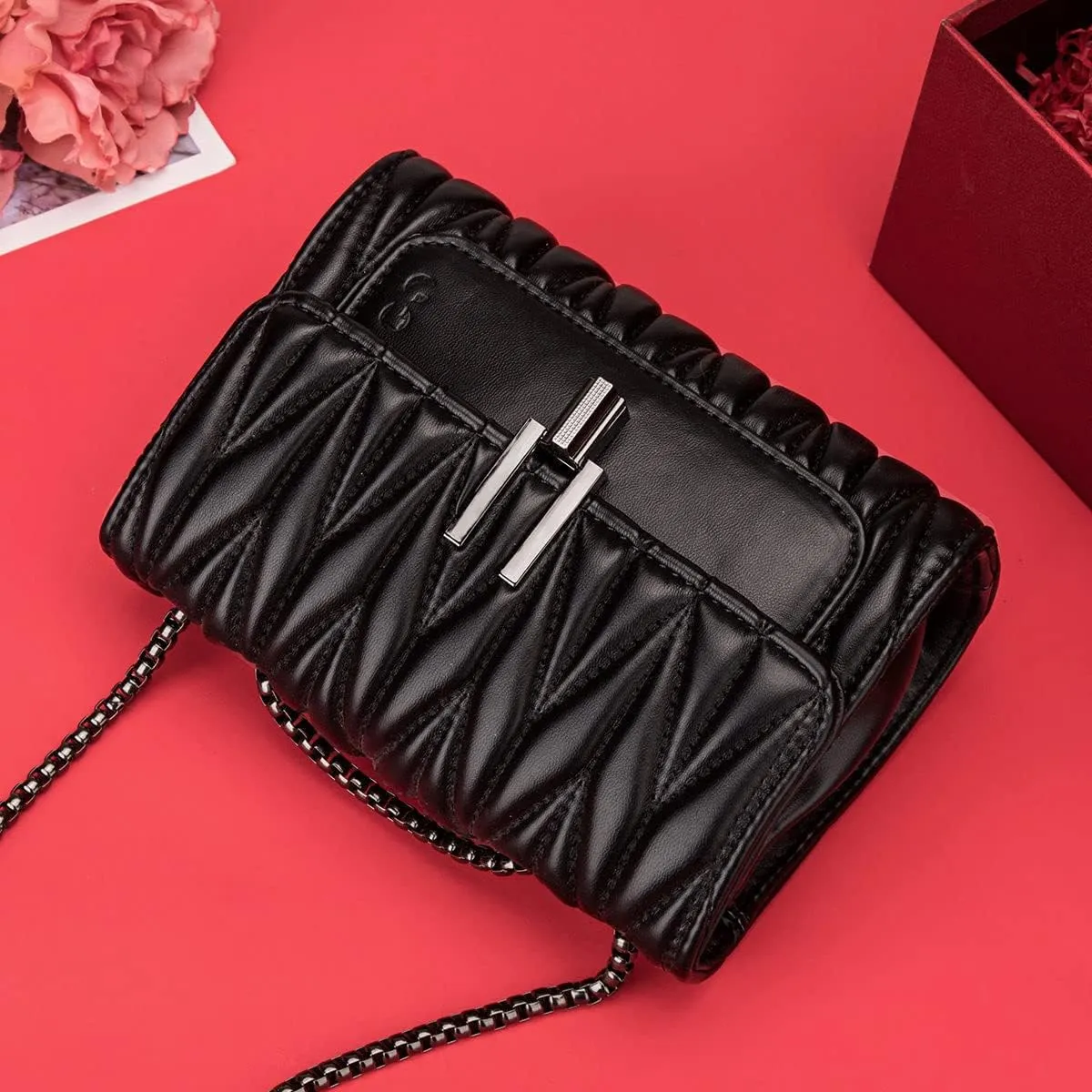 YXBQueen Quilted Leather Handbag Designer Crossbody Bags Women Purses and Handbags